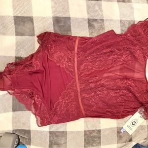 Cider Lace Chemise in Deep Red